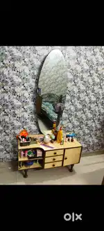Dressing table