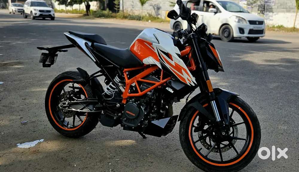 Ktm duke 125cc in excellent condition