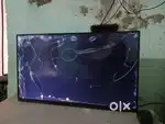 LG TV 32 inch screen Damage
