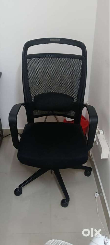 Office Chair for Sale (with table Fan 6 months old)