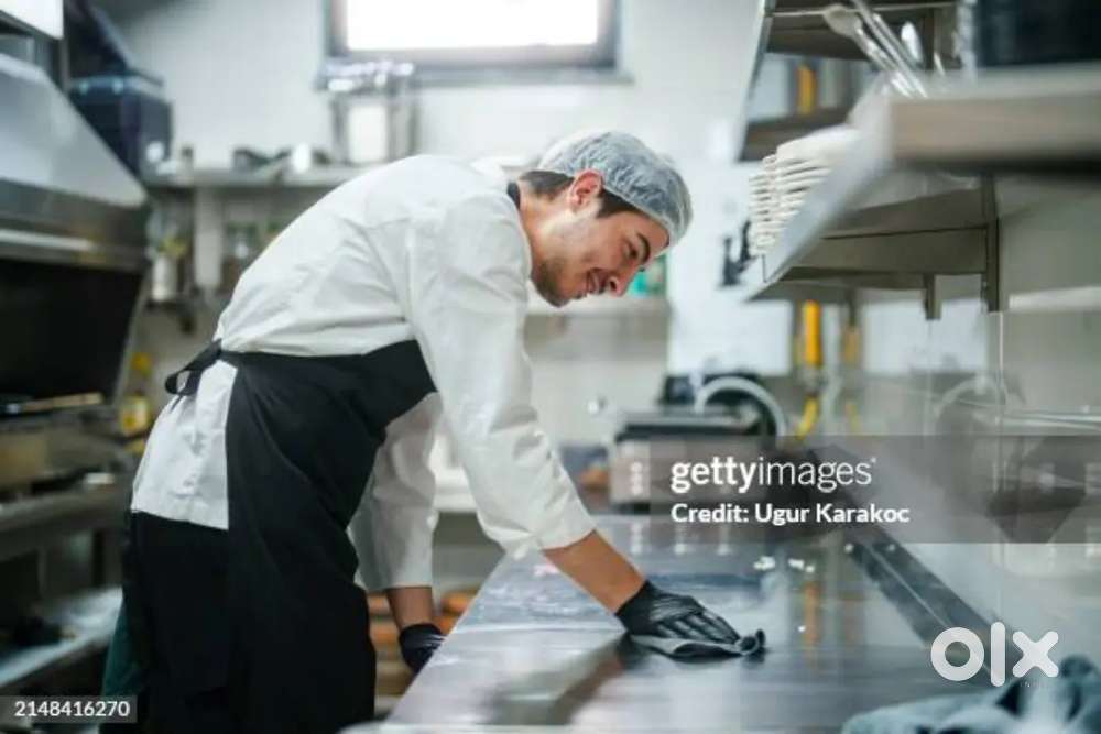 Saaf safai ke liye staff chaiye