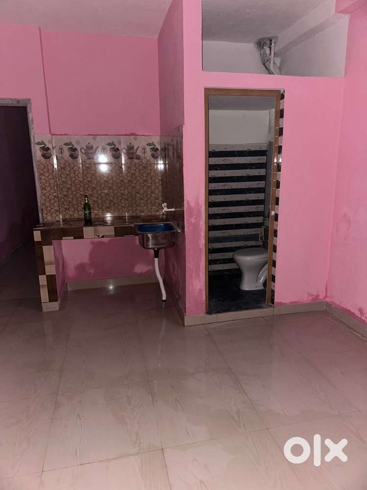 1 room with kitchen and latin