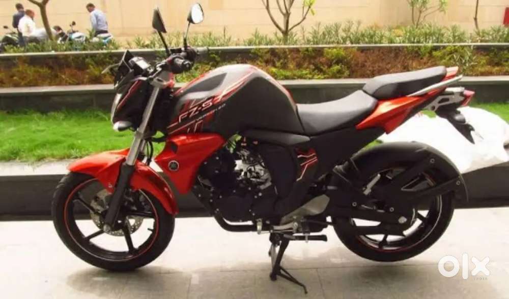 Yamaha FZ v2