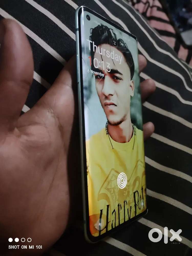 Sell or exchange Oneplus 8 5g curved display gaming ph