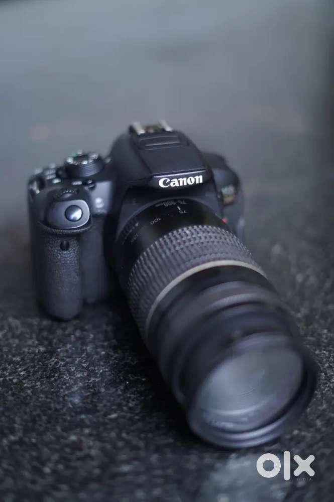Canon 700d with 70-300 zoom lens