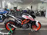Ktm duke 390 bs4 brand new condition