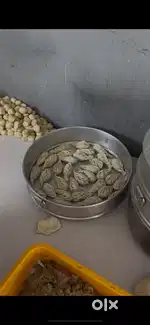 Momos maker chahiye