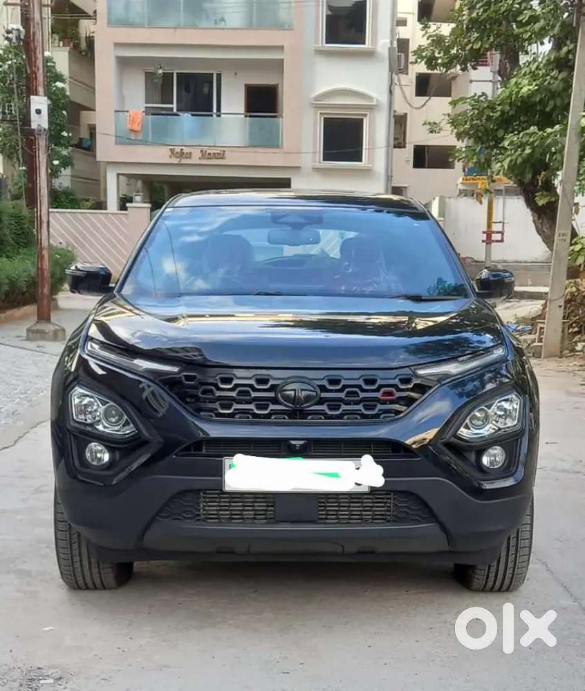 Require sales executives for Used car showroom