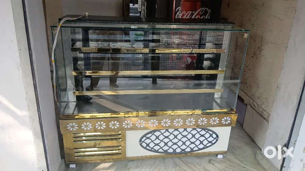 5 fitta colling new brand sweets and backery counter