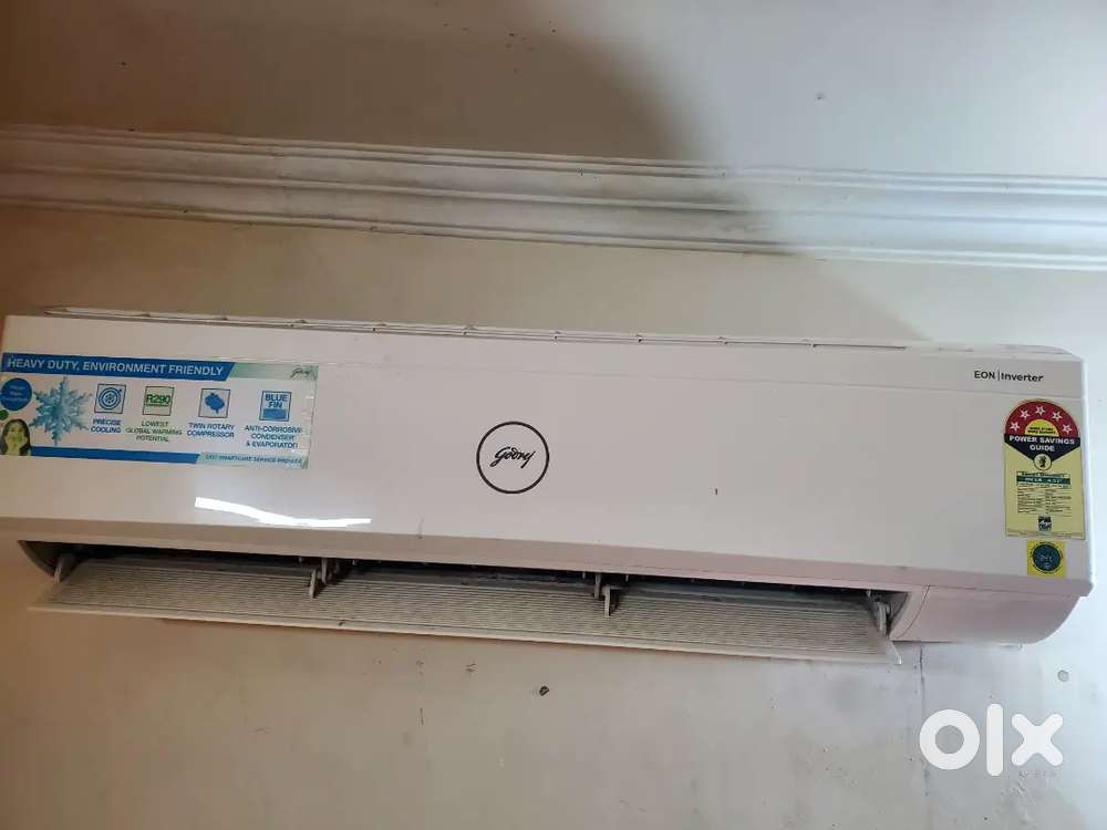 Godrej heavy duty 1.5 tonn inverter split ac 5 star