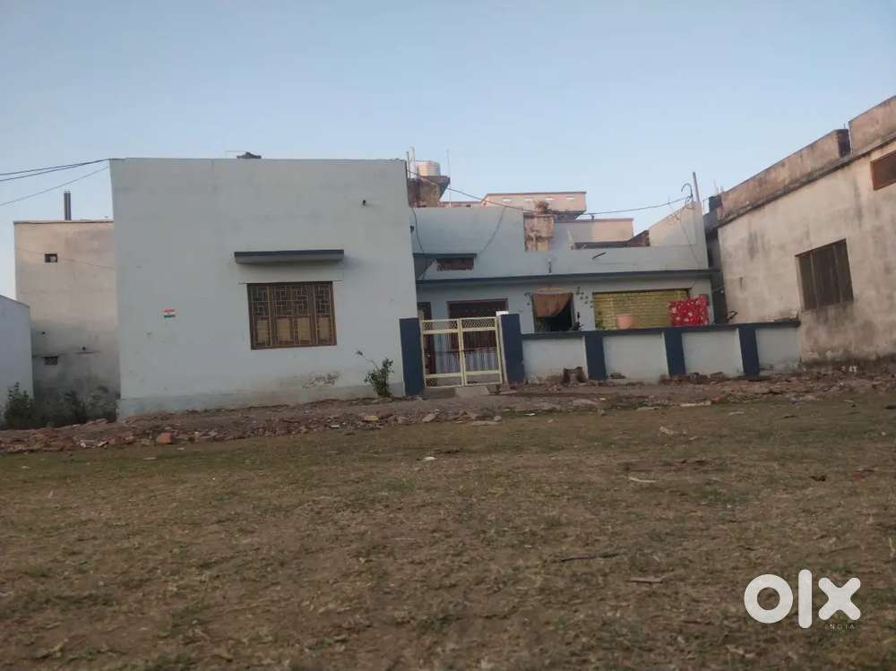 Selling 2500 sq/ft house in South pateri