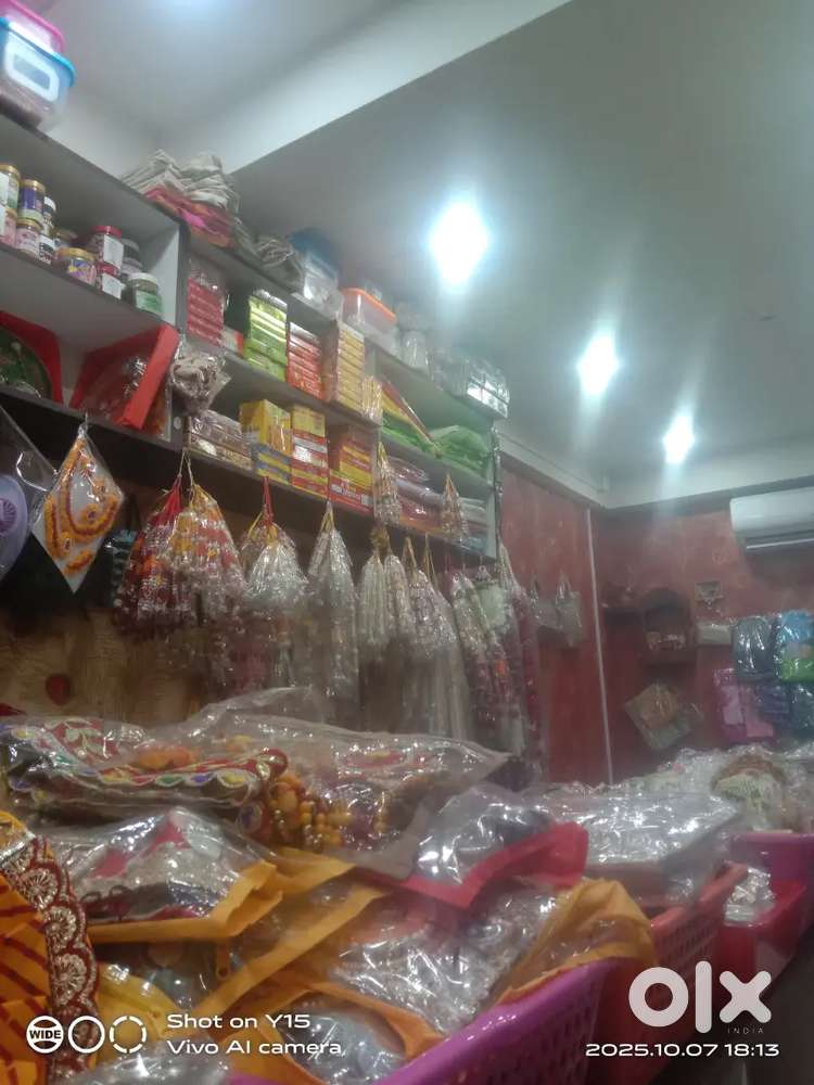 Female sales girl for shop