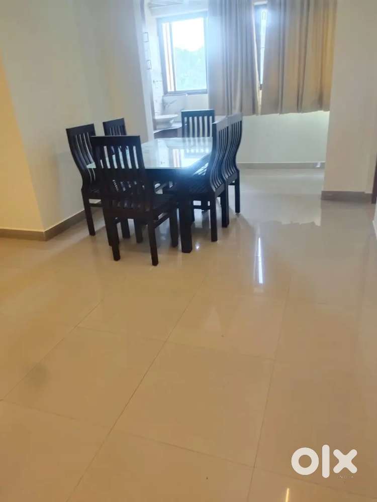 TRIPUNITHURA KIZHAKKEKOTTA JN 3 BEDROOM SEMI FURNISHED FLAT FOR RENT