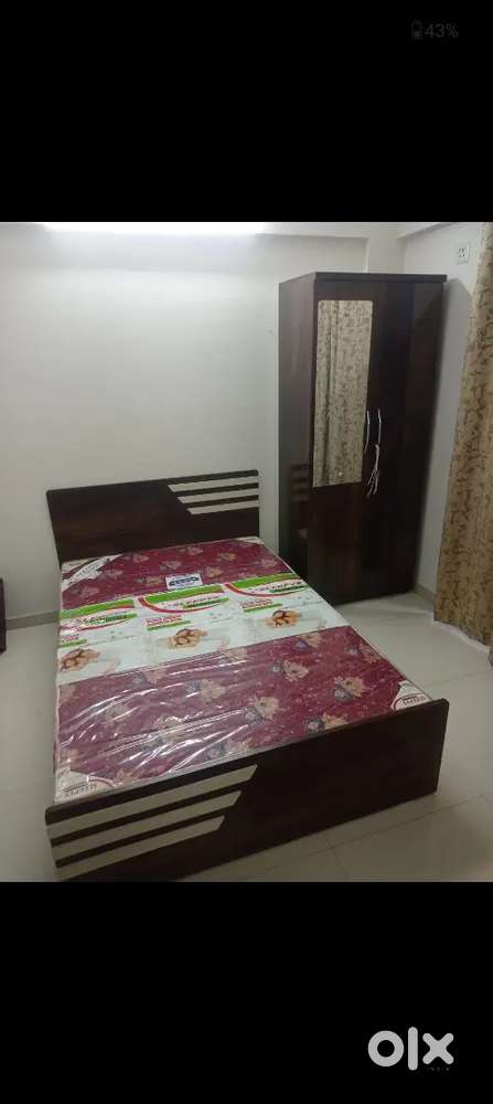 BRAND NEW BEDROOM SET 4X6 SEMI STORAG BED WITH MATTRESS & 2DOOR 2.5X6