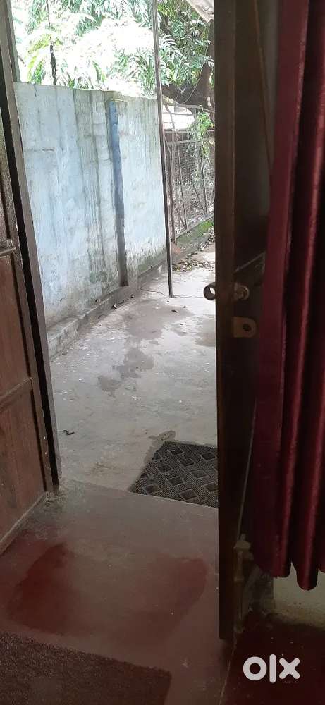 Ideal space for office or godown