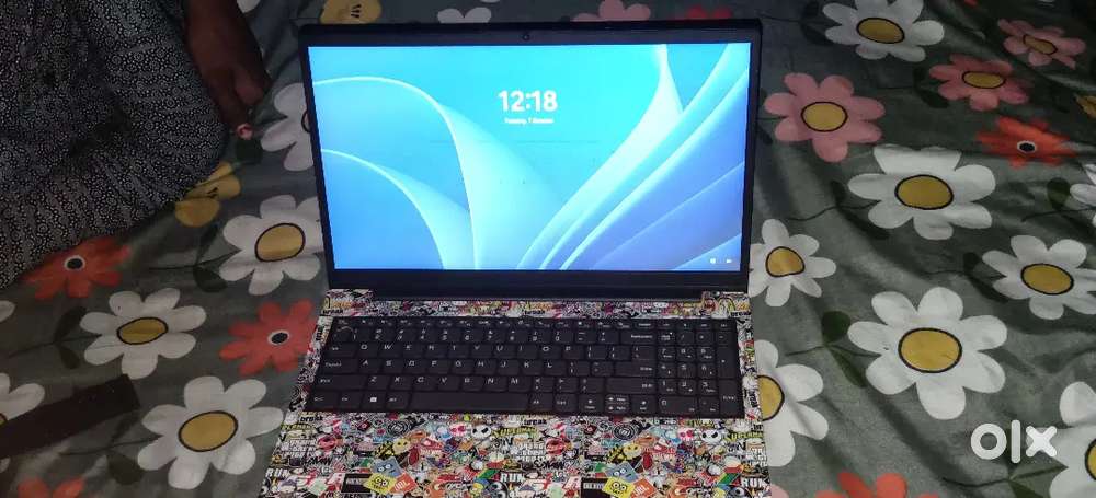 Lenovo 8. 256 GB.price 18000
