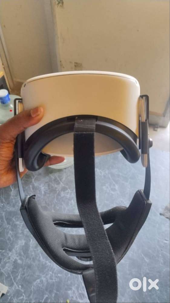 Meta quest 2  128GB with IB cricket kit