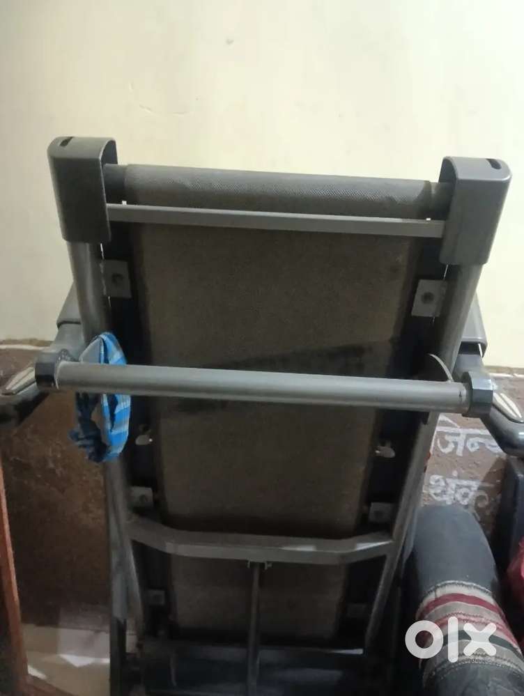 NEW SMART BLACK TREADMILL