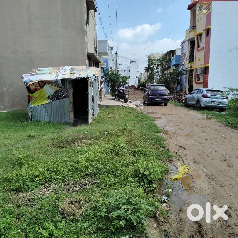 Plot for sale - Gated community