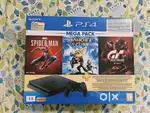 Ps4 slim 1 TB disc edition With 2 controllers