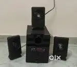 Speaker with woofer