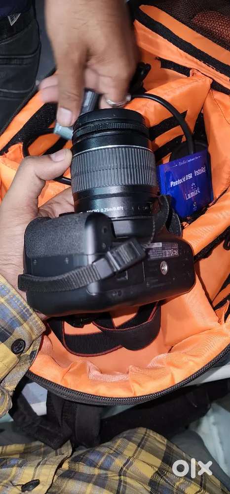 DSLR camera 1500D