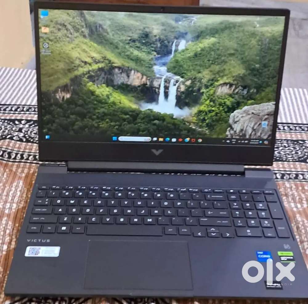 HP victus 15