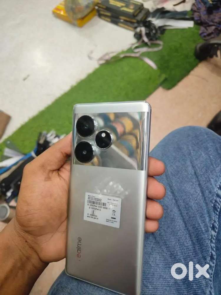 Realme GT 6 (12GB RAM, 256GB) – 8 Months Old, Excellent Condition