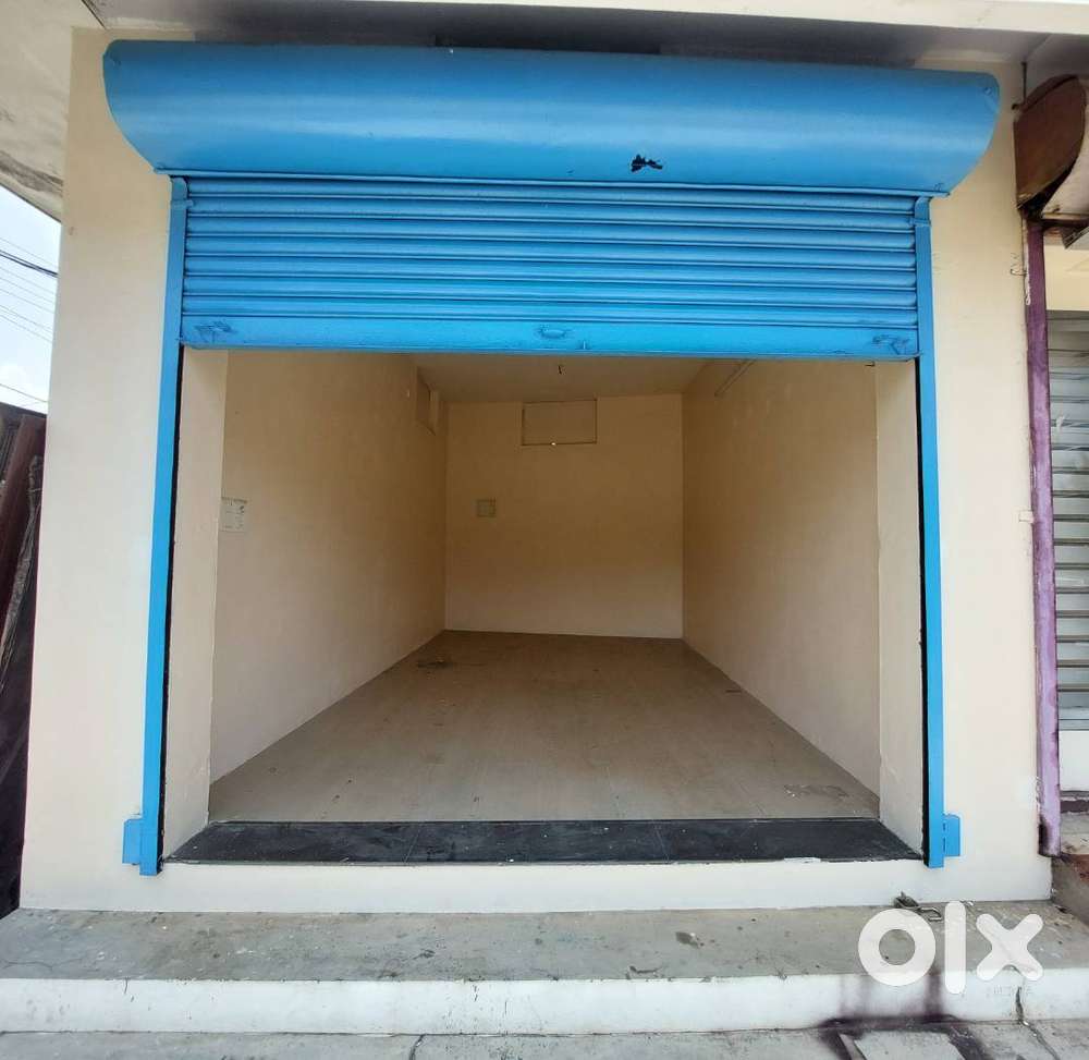 Single Shutter 150 sq.ft shop, Bypass near Muttathara