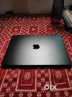 MACBOOK AIR M2 (7 month old)