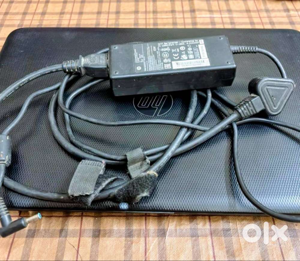 hp LEPTOP i3 MODEL FANTESTIC CONDTION