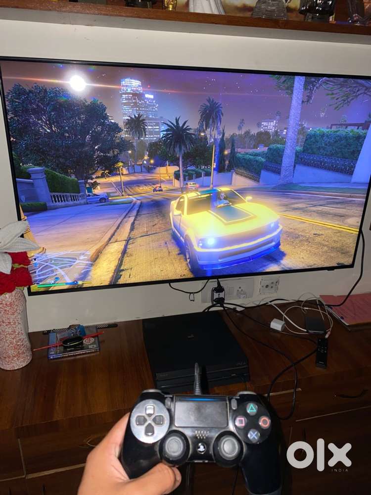 Ps4 pro 1tb with controler
