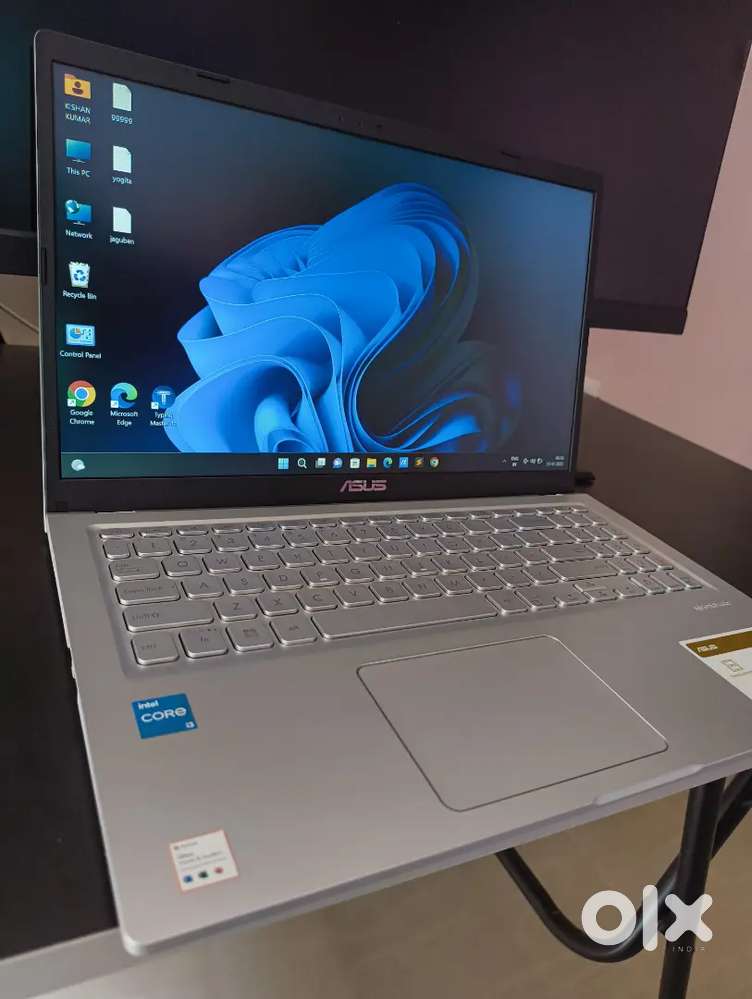 Asus Vivobook 15 Laptop New condition