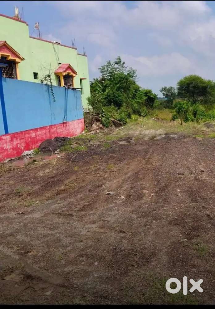 Hamare pass har tro ka plot available hai jisko v plot chaiye hame spk