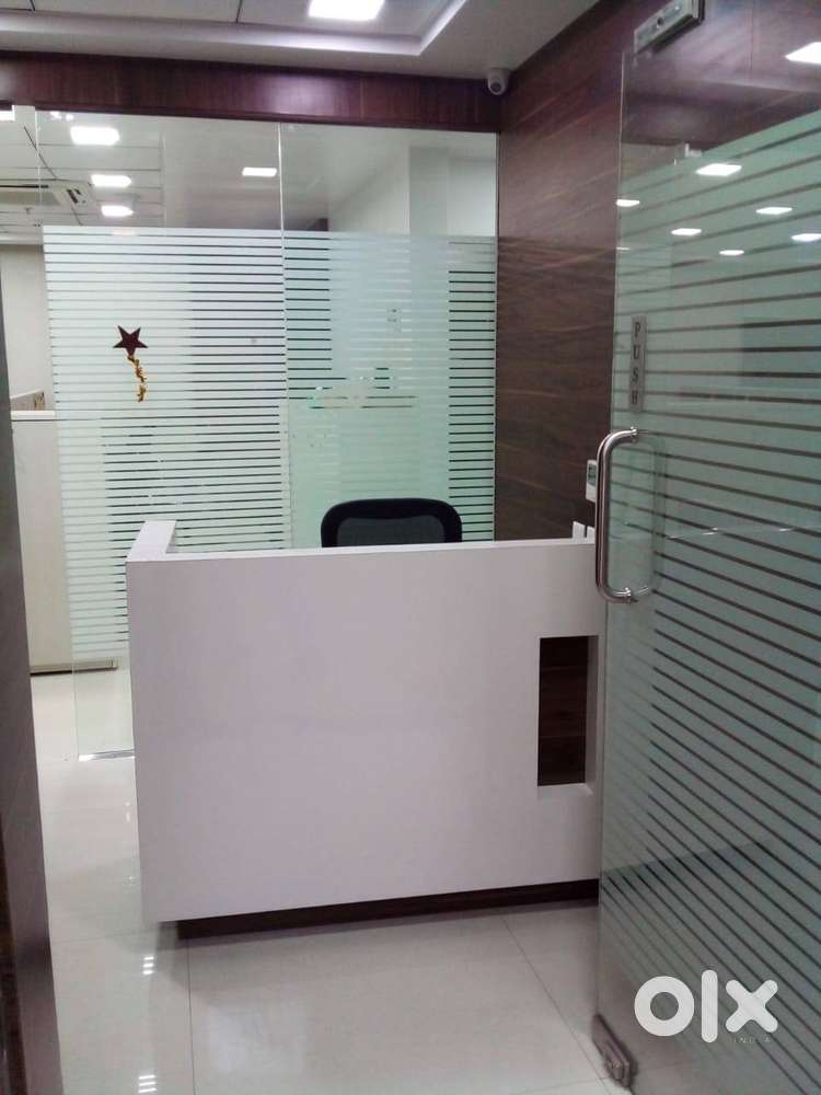 fully furnished office space available