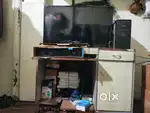 Computer table