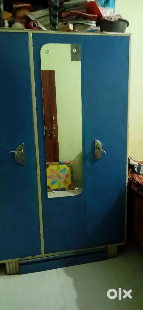 Almirah 3 three door