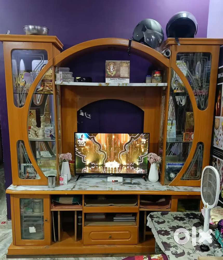 TV unit Showcase