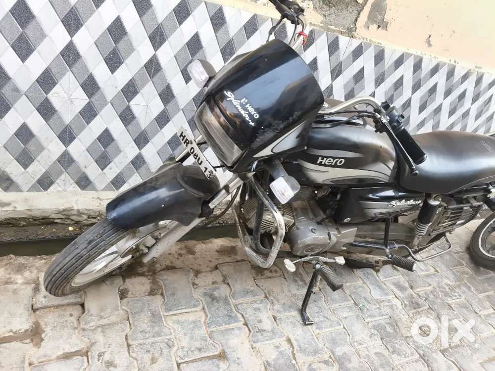 Second ownr bike , bike condition ok all documents complete  new tyre