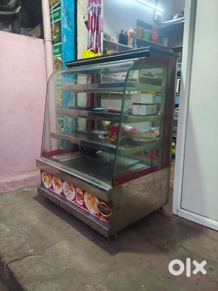 Glass counter for Bakery