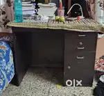 3 drawer furnished table