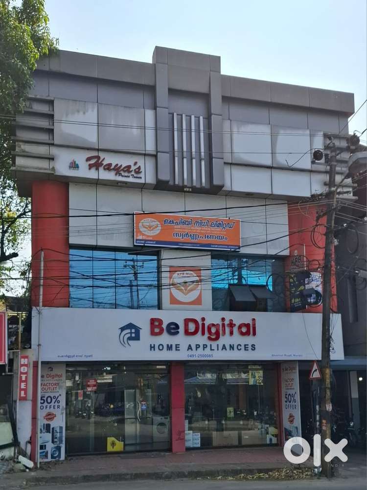 Institute or gym space available