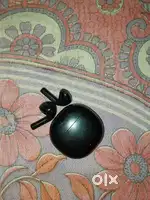 Ear bud boat