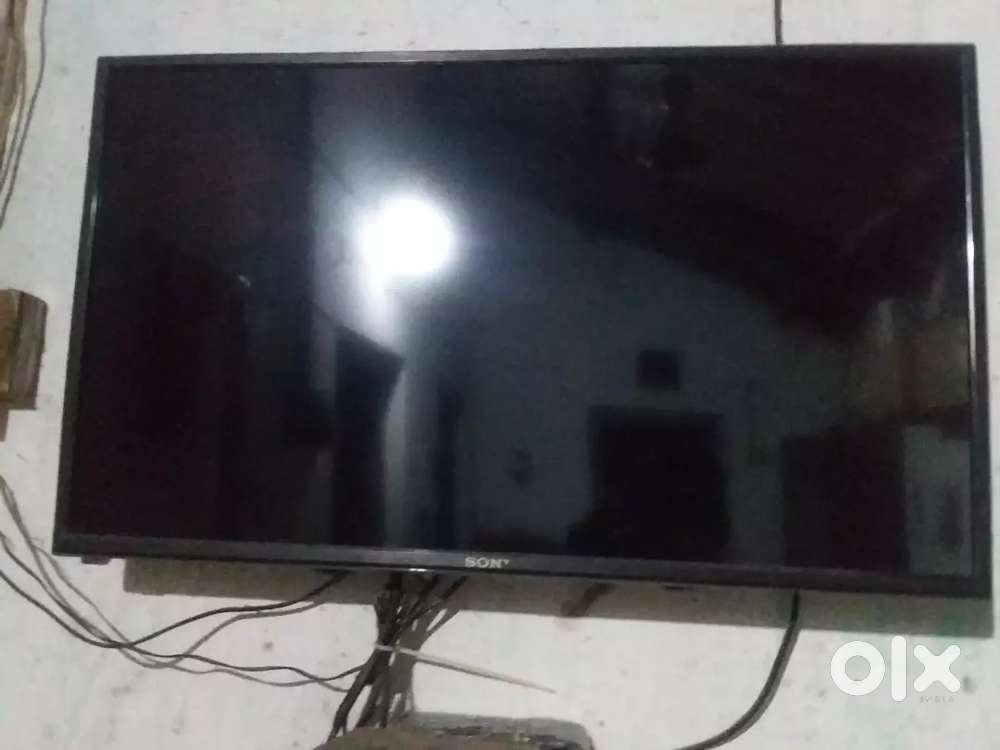 SONY TV 32 inch  in running Condition