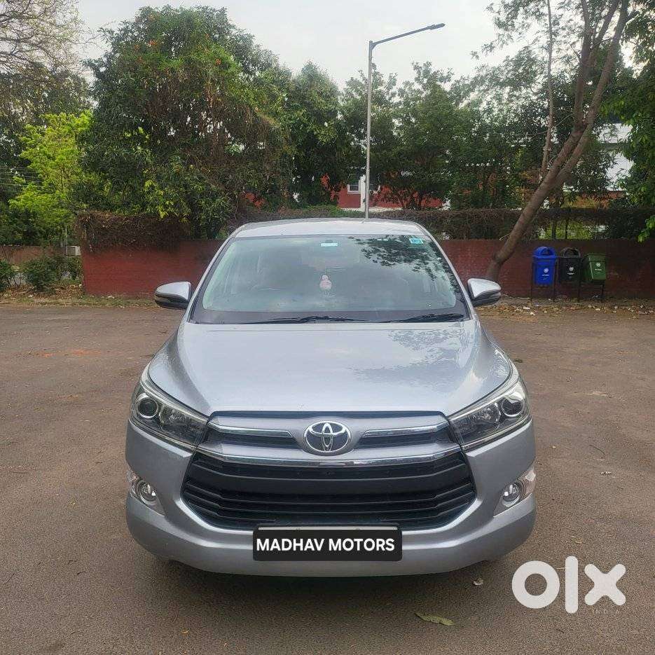 Toyota Innova Crysta 2.4 V, 2017, Diesel