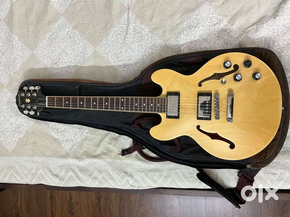 Epiphone ES339 in brand new condition .