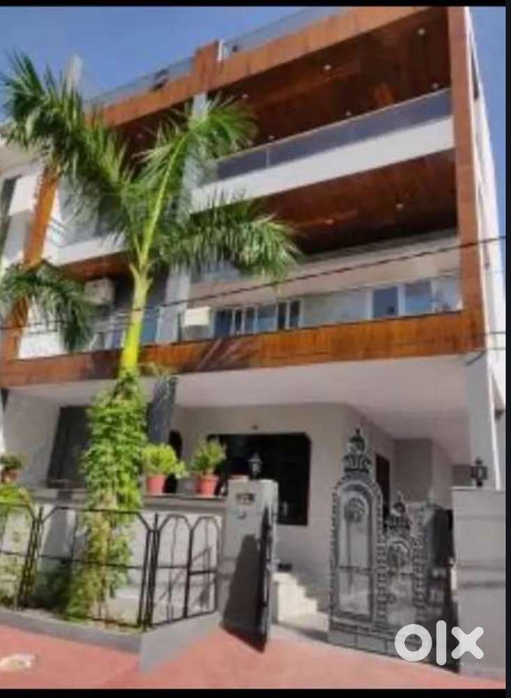 3BHK House individual floor with parking and CCTV facilities