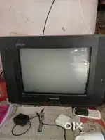 This is samsung tv with remote