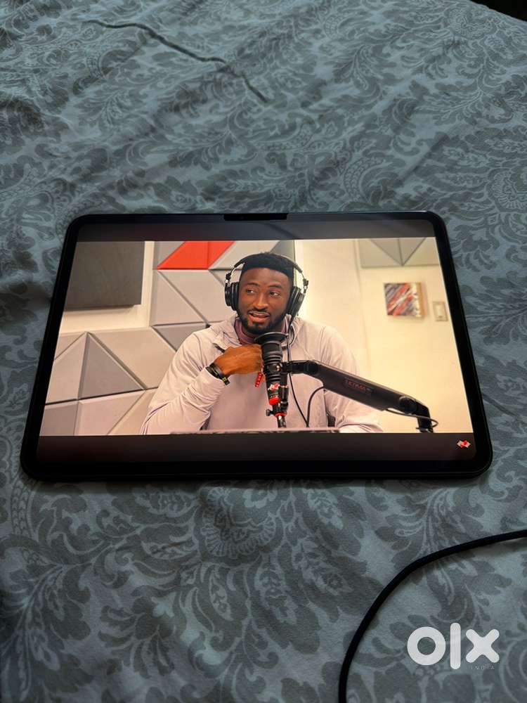 M4 11 inch wifi only 265 GBs