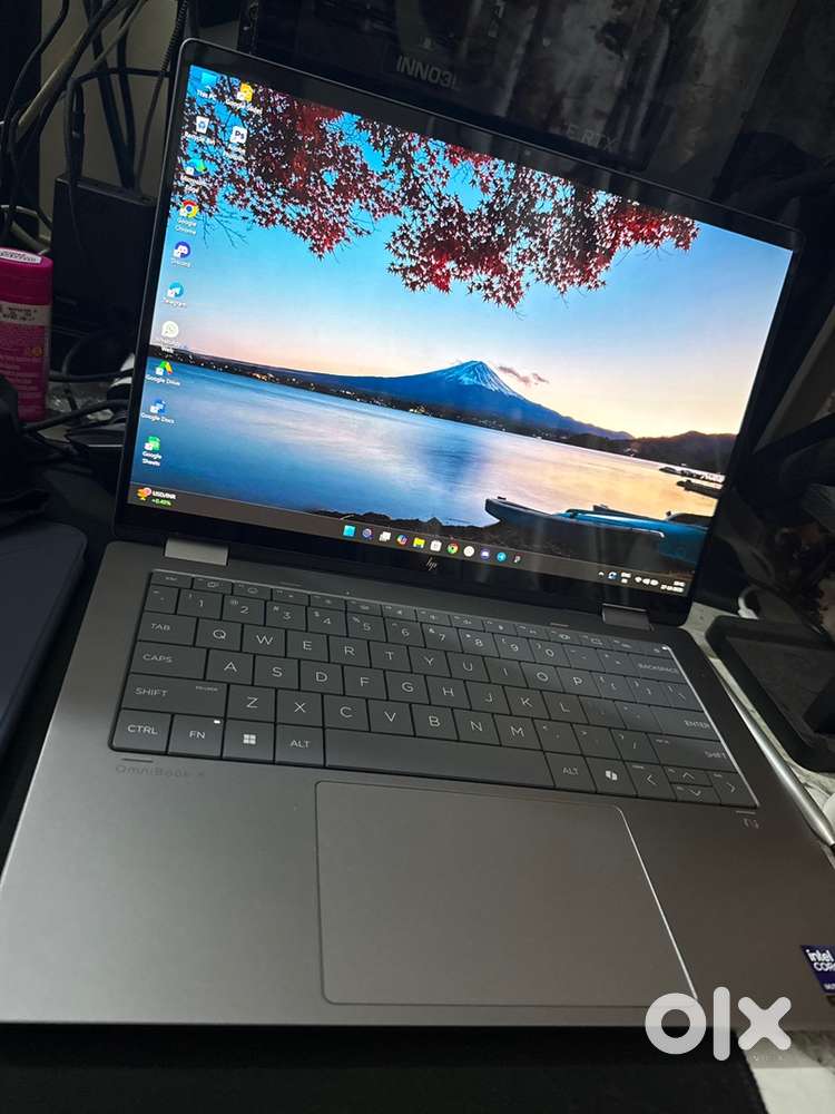 Hp Omnibook x flip (15-20 days old)